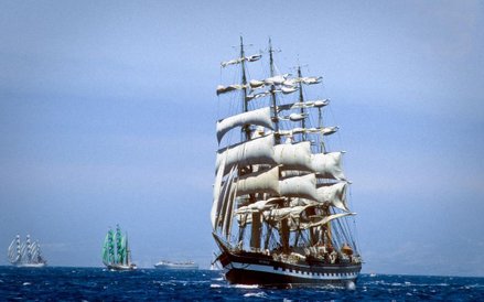 Do Szczecina płynie 55 żaglowców i jachtów z 18 krajów