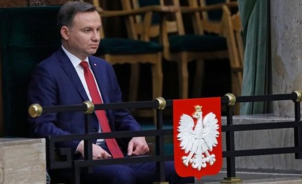 Gdy śledczy dopadli nastolatka, który miał znieważyć prezydenta, sam Andrzej Duda komentował na Twit
