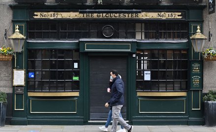 Zamknięty pub w Londynie
