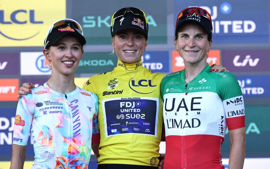 Zwyciężczynie Tour de France: (od lewej) Katarzyna Niewiadoma-Phinney, Demi Vollering i Elisa Longo 