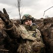 W ostatnich miesiącach ukraińska armia (na zdjęciu żołnierz w okolicach Bachmutu) pilnie potrzebuje 