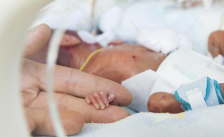 RPD dopytuje NFZ o profilaktykę zakażeń wirusem RS wśród wcześniaków