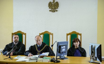 Ławnicy mają wrócić do orzekania w sądach powszechnych. Co z ich kadencją?