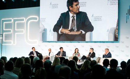 Uczestnicy debaty „Polski Bank Obrony, a może po prostu nowa perspektywa dla finansowania bezpieczeń