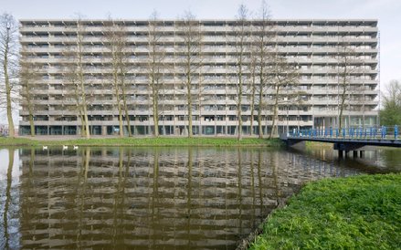 De Flat Kleiburg w Amsterdamie