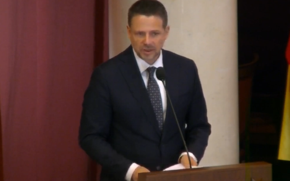 Prezydent Warszawy systematycznie nie dotrzymuje terminów odpowiedzi na interpelacje – twierdzą radn