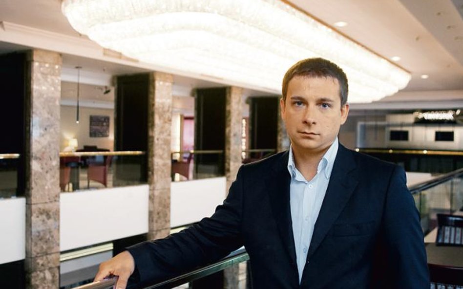 Komputronik zarządzany przez Wojciecha Buczkowskiego rośnie szybciej niż rynek. W maju otworzył nowy