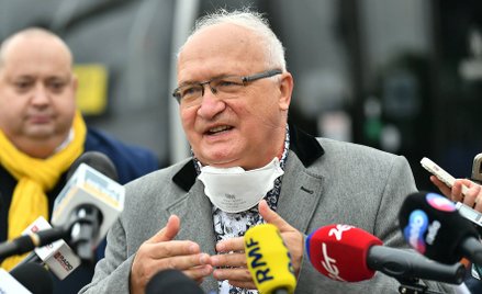 Prof. Simon: Jesteś Polakiem, jesteś patriotą, to się szczep!