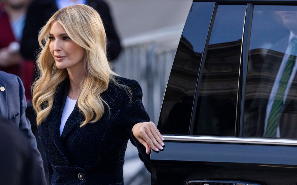 Jako nastolatka Ivanka próbowała sił w modelingu — mając 14 lat, podpisała kontrakt z Elite Model Ma