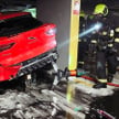 Czesi gasili auto elektryczne w garażu podziemnym. Polacy zakazują ich wjazdu