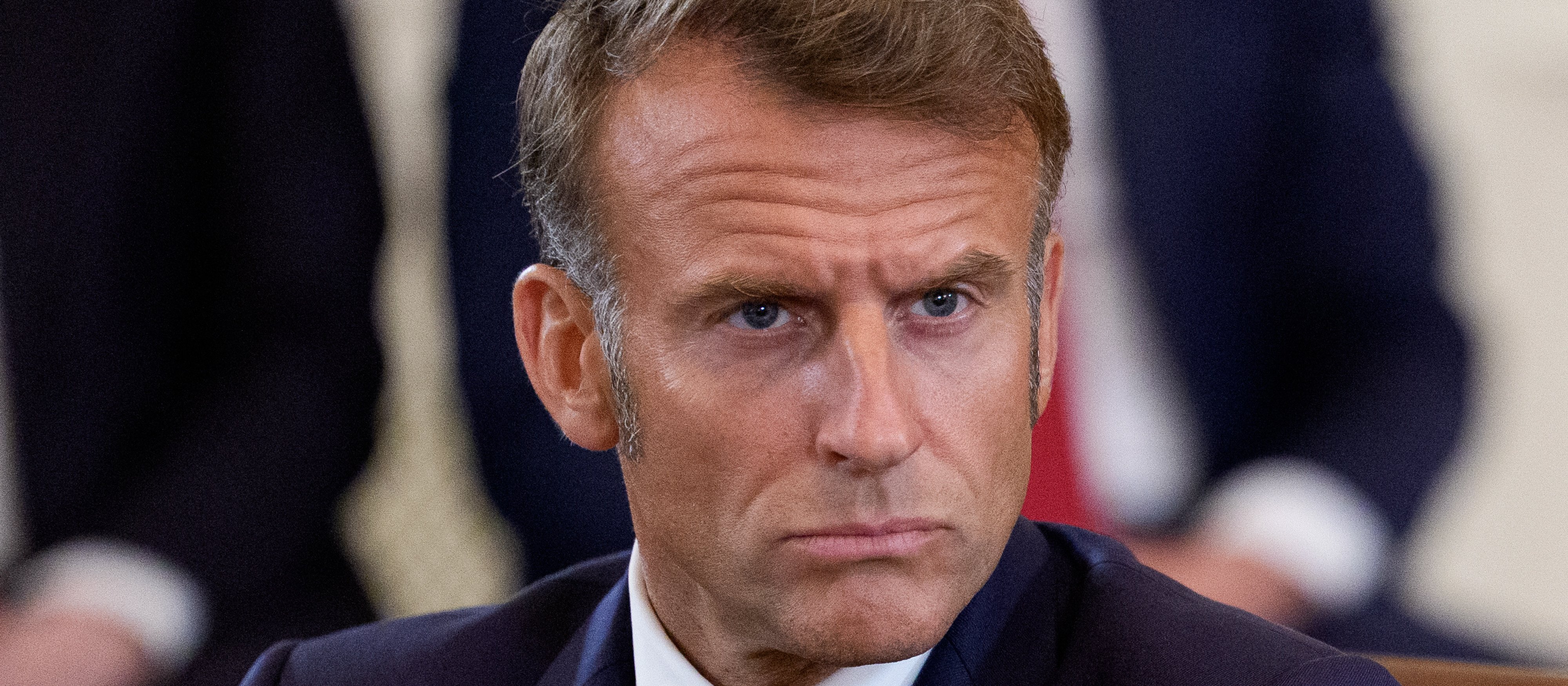 Francja znów bez rządu, bez budżetu, a dług rośnie