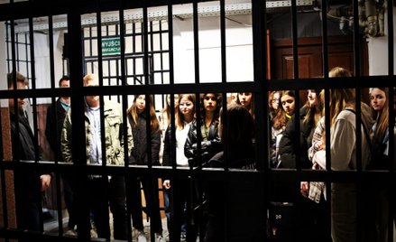 24 tys. uczniów w programie „W służbie prawu”. Poznawali więzienia od kuchni