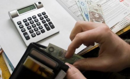 Realnie płace wzrosły prawie o 3 proc, po kilku miesiącach spadków