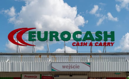 Eurocash i spółka szorują po dnie