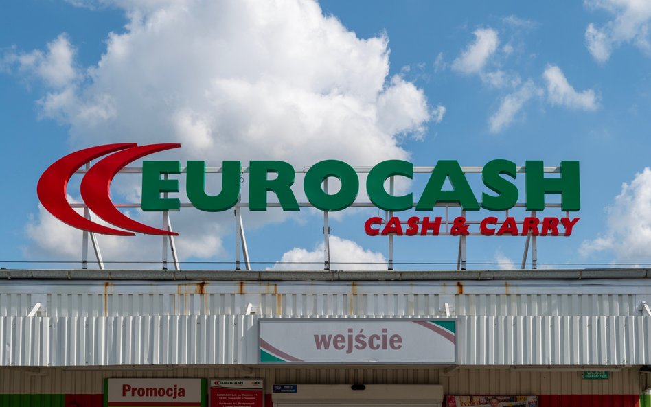 Eurocash i spółka szorują po dnie