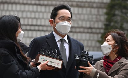 Prezes Samsunga wraca do więzienia za łapówki