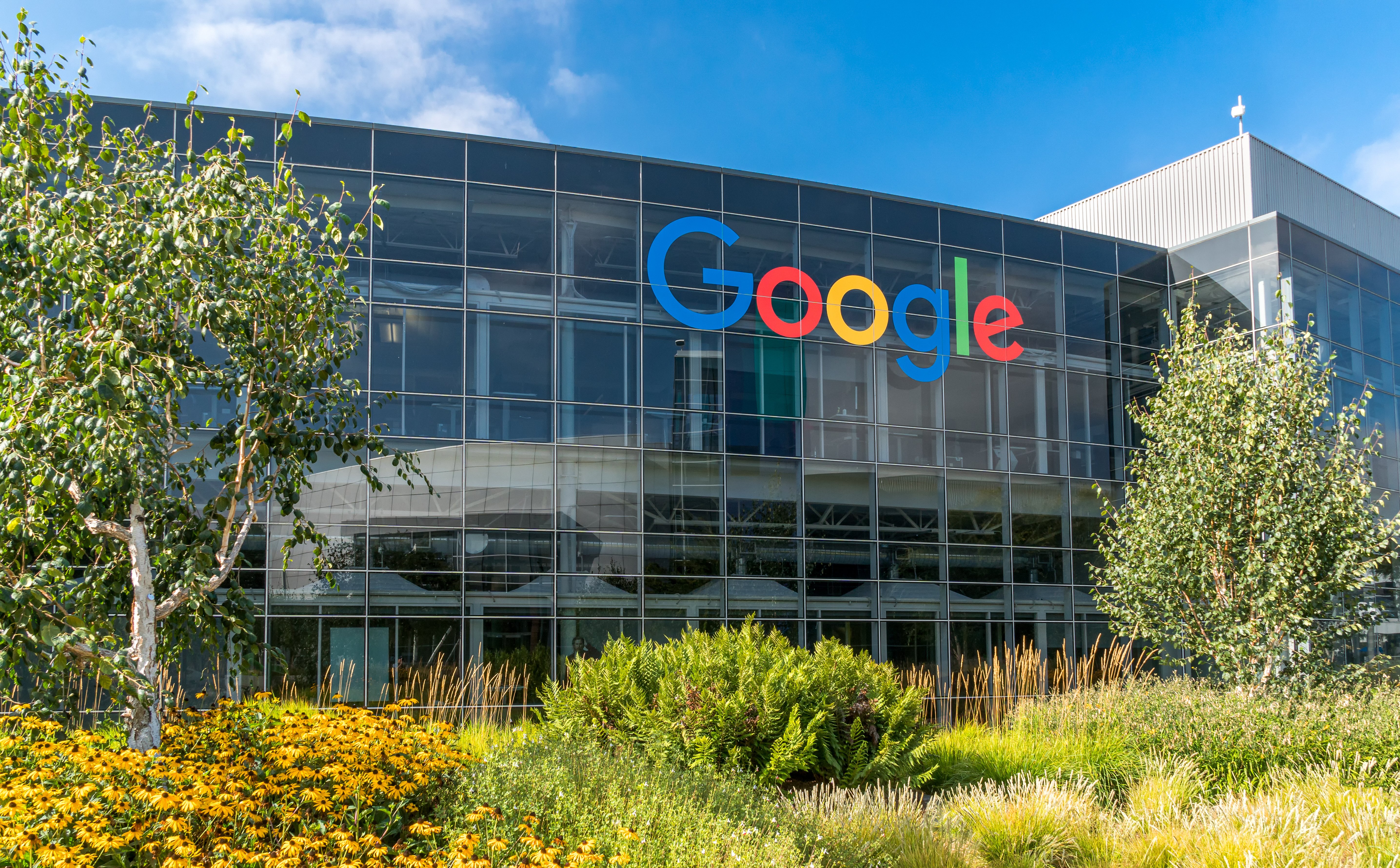 Sąd ogranicza monopol Google’a w wyszukiwarkach. Gigant odetchnął jednak z ulgą