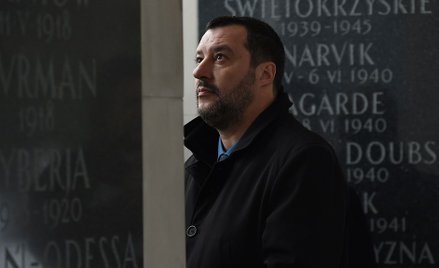 Salvini przed Grobem Nieznanego Żołnierza