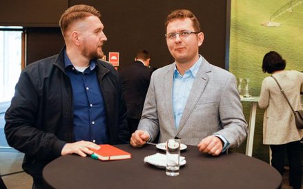 Rafał Buczak (z lewej) reprezentował sieć agencyjną My Travel, a Kamil Kurak biuro Travel Expert