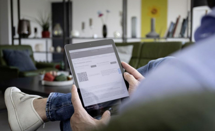 Nadchodzi zmierzch dealerów. Auta będziemy kupować online