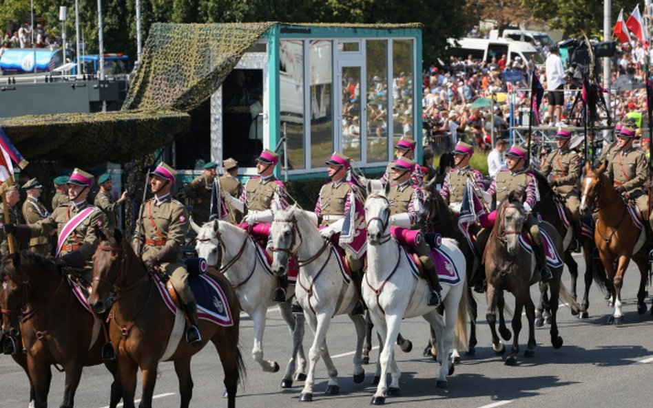 Tradycyjnie w paradzie wzieli udział rekonstruktorzy