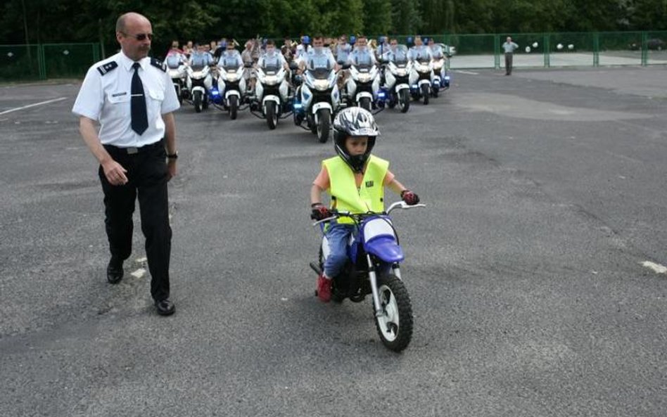 Spotkania z dzieckiem w asyście policji