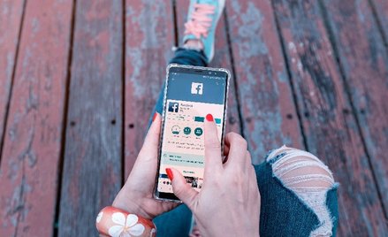 Awaria Facebooka niczego nas nie nauczy. Konieczne regulacje
