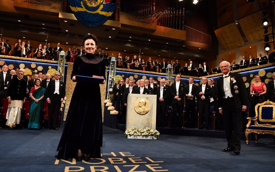 Olga Tokarczuk nie zapłaci podatku od Nagrody Nobla. Jest rozporządzenie MF