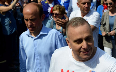 Borys Budka i lider PO Grzegorz Schetyna na czele Marszu Wolności, który w sobotę przeszedł ulicami 