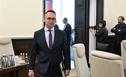 Minister infrastruktury Dariusz Klimczak zapowiedział pociąg do Włoch i Austrii, by Polacy zimą mogl