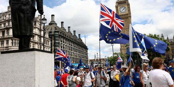 Dekada od brexitu. Trzech na pięciu młodych Brytyjczyków chce powrotu do UE