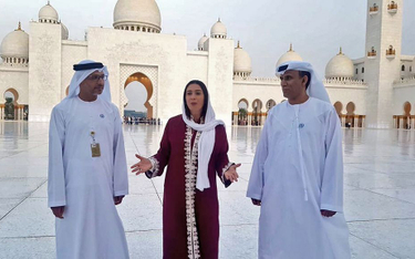 Mili Regew w czasie wizyty w Abu Dhabi