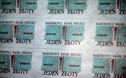 Polska Wytwórnia Papierów Wartościowych S.A. zaprezentowała w piątek banknoty o kryptonimie "E-71", 