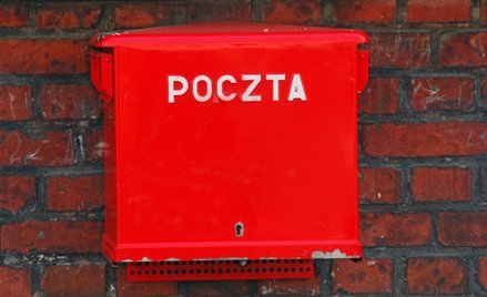 Doręczenia decyzji w postępowaniu podatkowym: podatnik nie ponosi odpowiedzialności za błędy listono