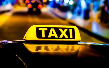 Popyt na taksówki rośnie, ale brakuje kierowców