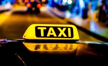 Po kontroli taxi na aplikację: jedna z firm może stracić licencję