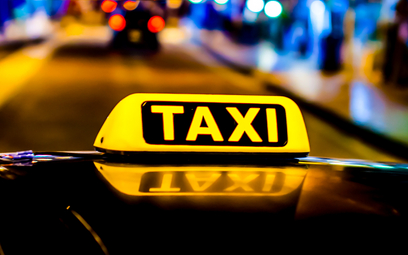 Firma płaci za taxi, ale fiskus nie dostanie PIT