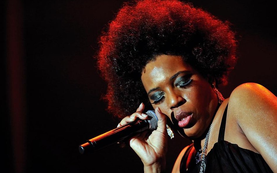 Macy Gray: głos, który nie ma co śpiewać