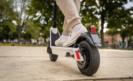 W Warszawie jest ok. 100 tys. użytkowników e-hulajnóg