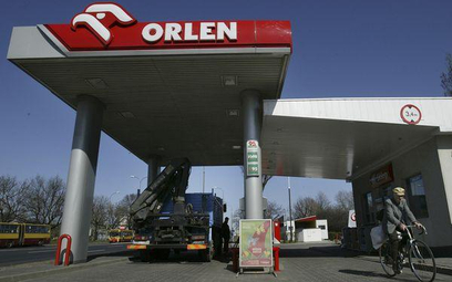 PKN Orlen mniej zarabia na przerobie ropy
