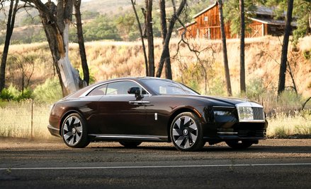 Akcja przywoławcza Rolls-Royce'a. Niebezpieczeństwo pożaru nowego e-modelu