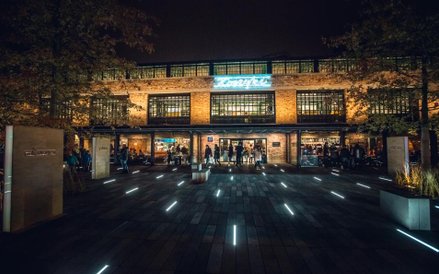 Pierwsi klienci w Hali Koszyki