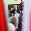 Donald Tusk nie ulega naciskom na ustąpienie miejsca Rafałowi Trzaskowskiemu, bo ma w tym cel