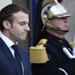 Po protestach Macron po raz pierwszy się cofa