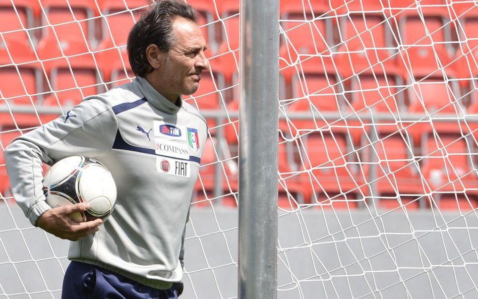 Trener Włoch Cesare Prandelli