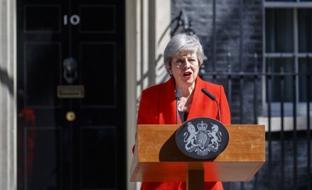 Pospieszny koniec premier May