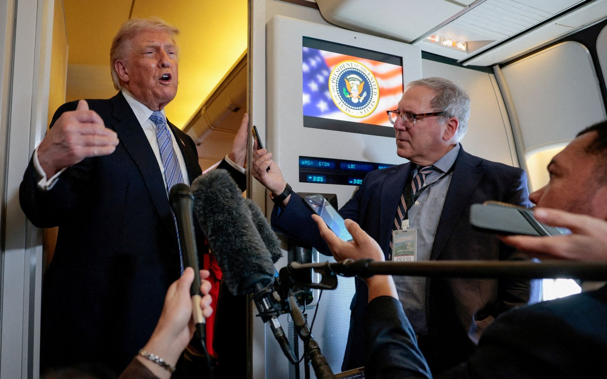 Ropa najdroższa od dwóch tygodni po atakach na ZEA i Arabię Saudyjską. Donald Trump grozi