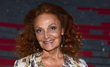 Od lat 70. XX wieku „wrap dress” stworzona przez Diane von Furstenberg pojawia się nie tylko na ulic
