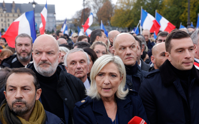 Francja stanęła na głowie. Le Pen walczy z antysemityzmem