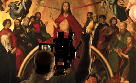 fragment wideofresku z wystawy „Hans Memling. Ultimum Iudicium. Lech Majewski”